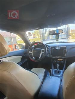 کرایسلەر 200